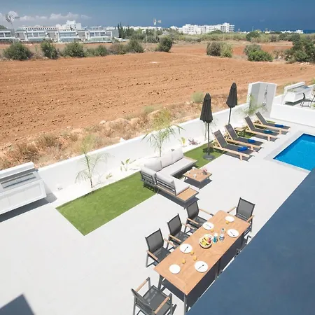 Rent Your Dream Holiday And Look Forward To Relaxing Beside Your Private Pool 1547 Villa *